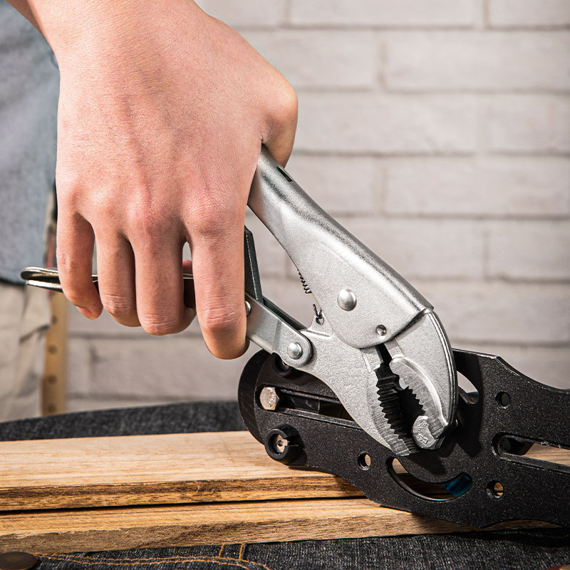 Curved Jaw Locking Plier 250mm