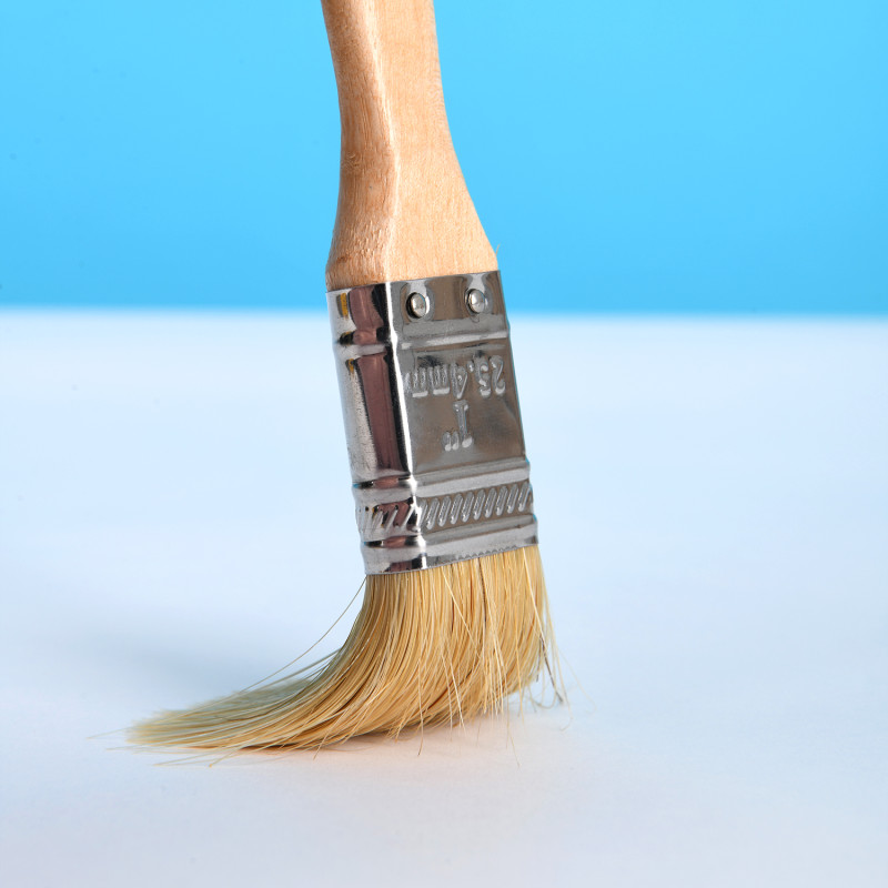 Wooden handle paint brush 25 mm