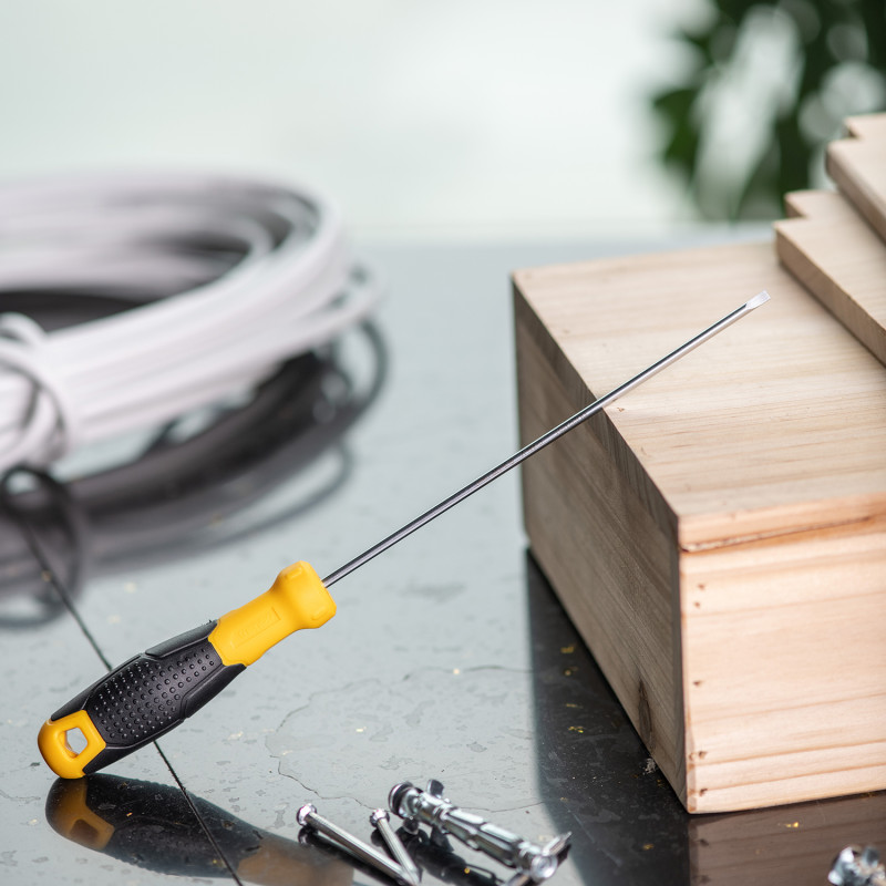 Slotted screwdriver
