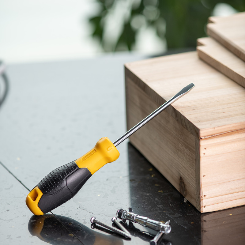 Slotted screwdriver
