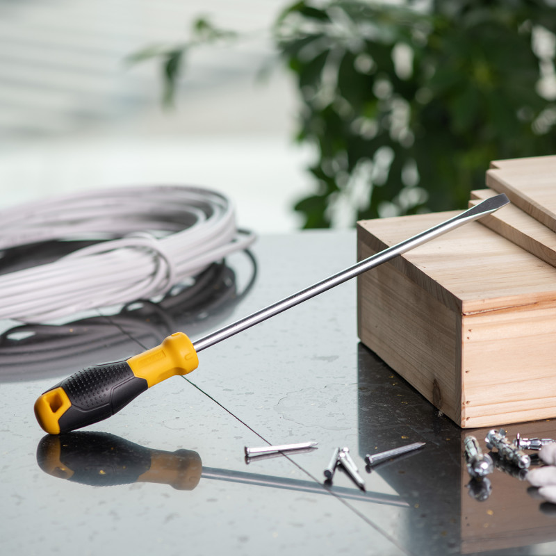 Slotted screwdriver